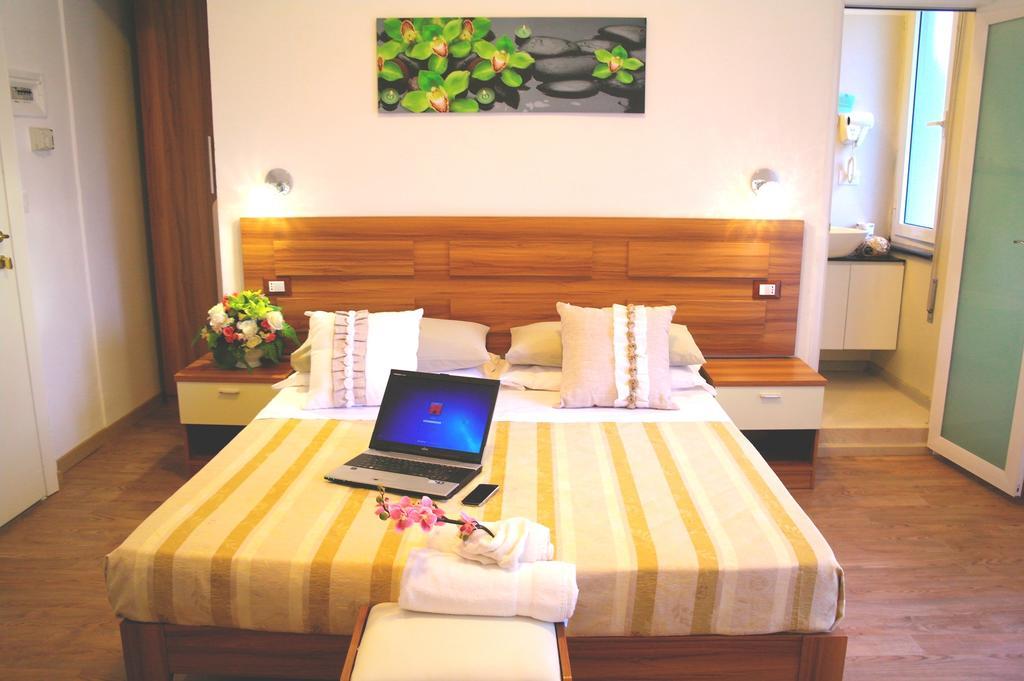 Hotel Spiaggia Marconi Rimini Ngoại thất bức ảnh