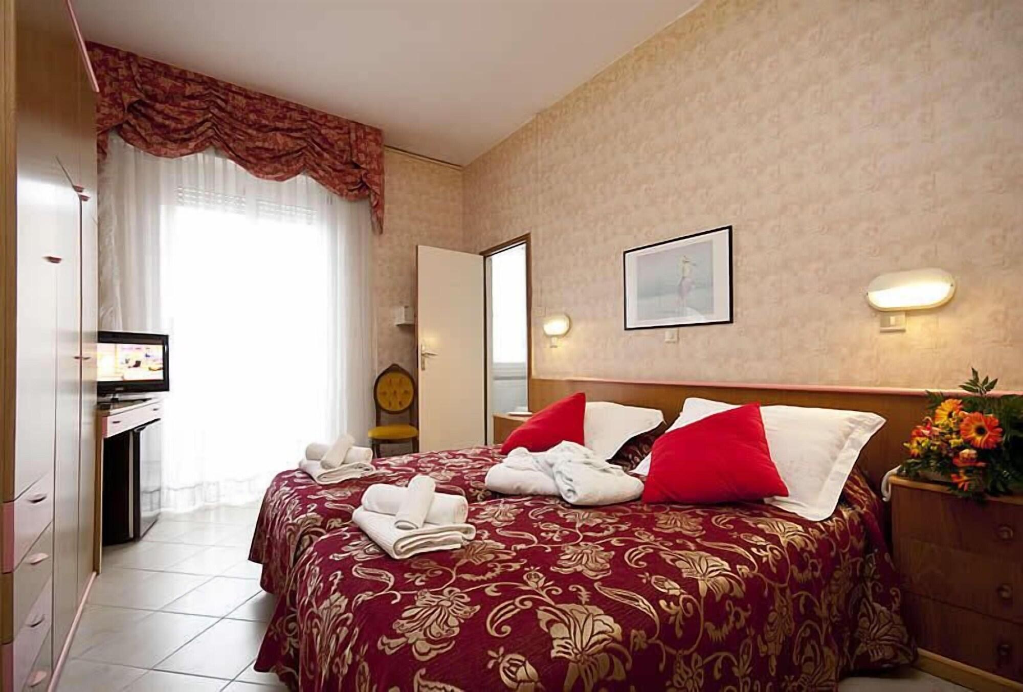 Hotel Spiaggia Marconi Rimini Ngoại thất bức ảnh