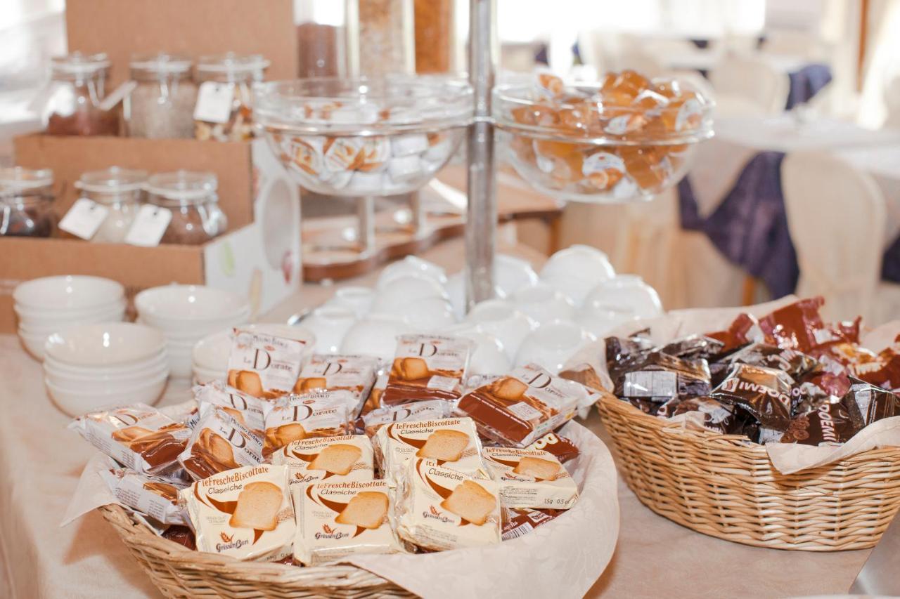 Hotel Spiaggia Marconi Rimini Ngoại thất bức ảnh