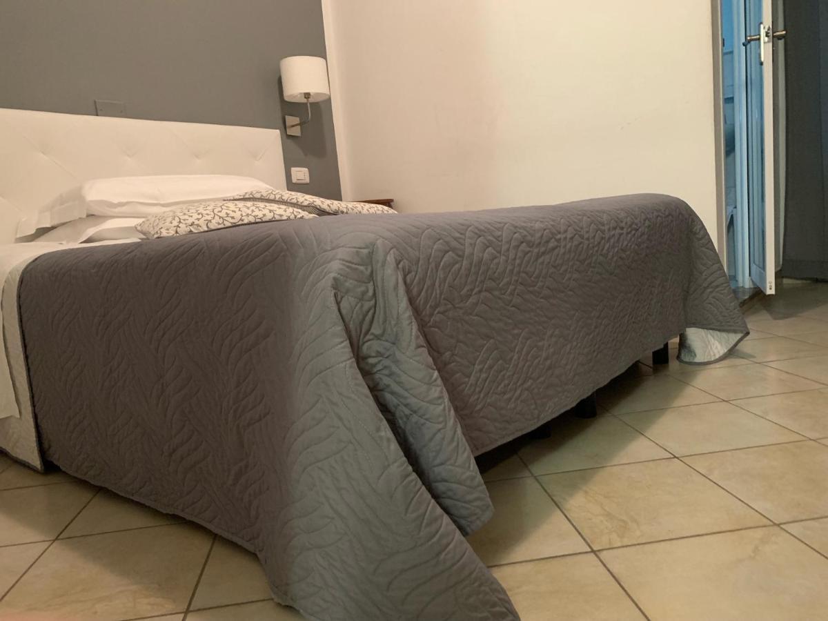 Hotel Spiaggia Marconi Rimini Ngoại thất bức ảnh
