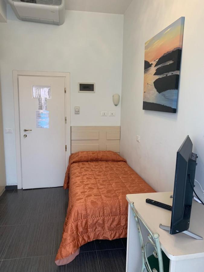 Hotel Spiaggia Marconi Rimini Ngoại thất bức ảnh
