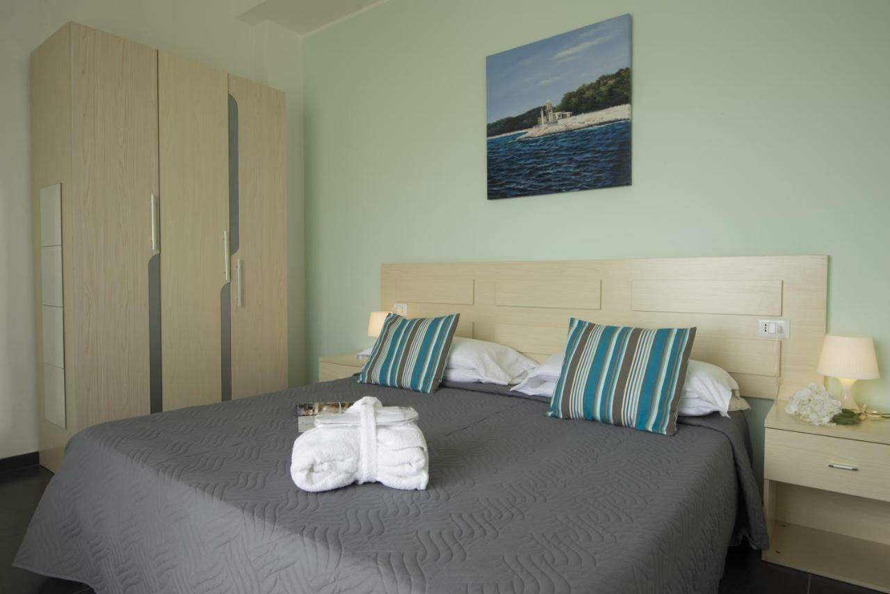 Hotel Spiaggia Marconi Rimini Ngoại thất bức ảnh